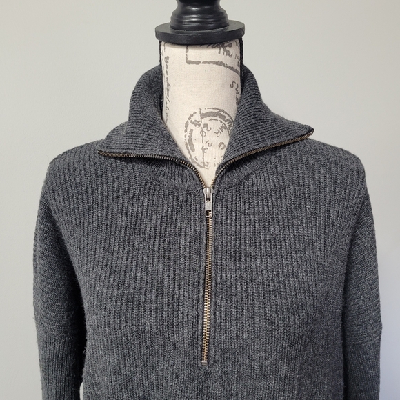 Madewell highneck gray sweater with 1/3 zippered front in XL - Picture 6 of 14